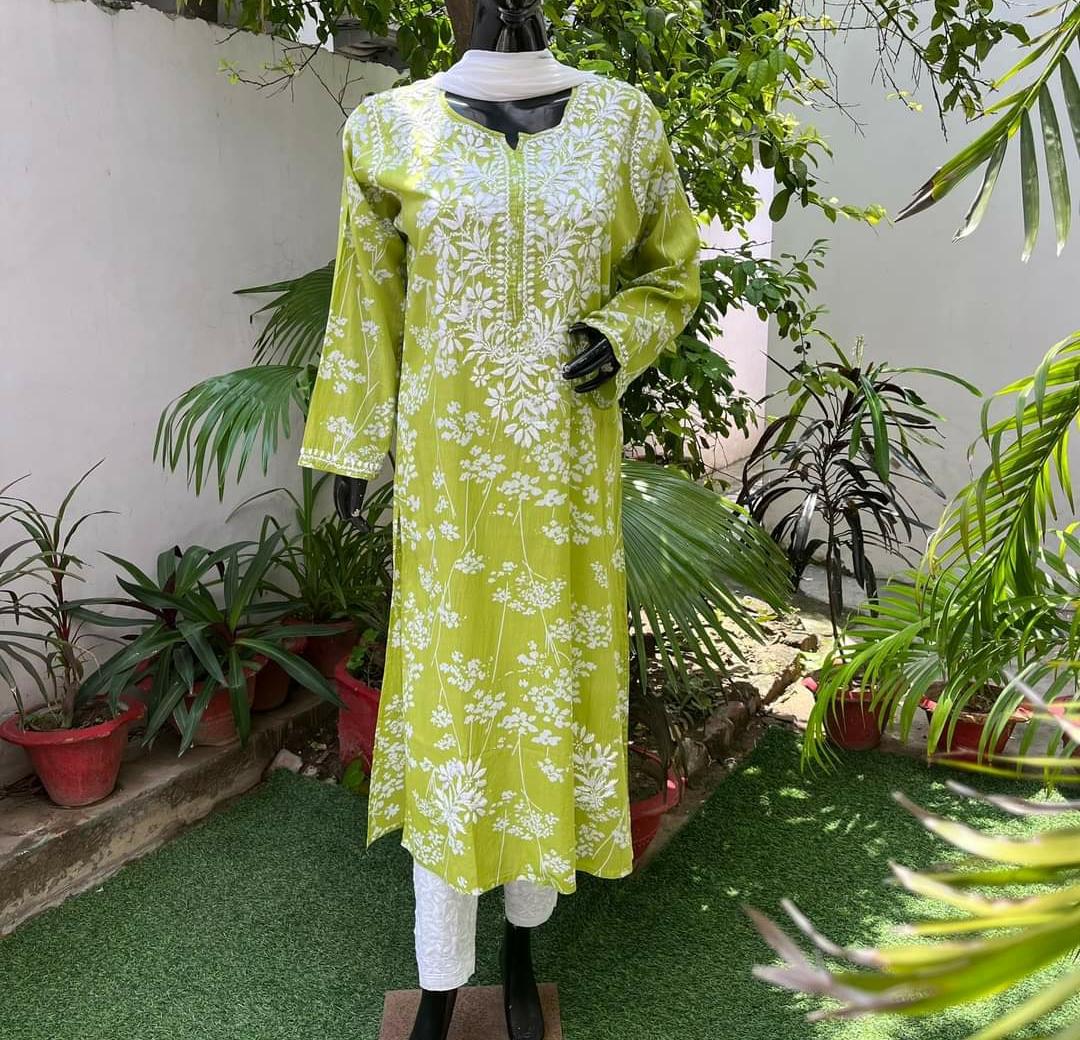 Beautiful Mulmul Cotton Chikankari Kurti