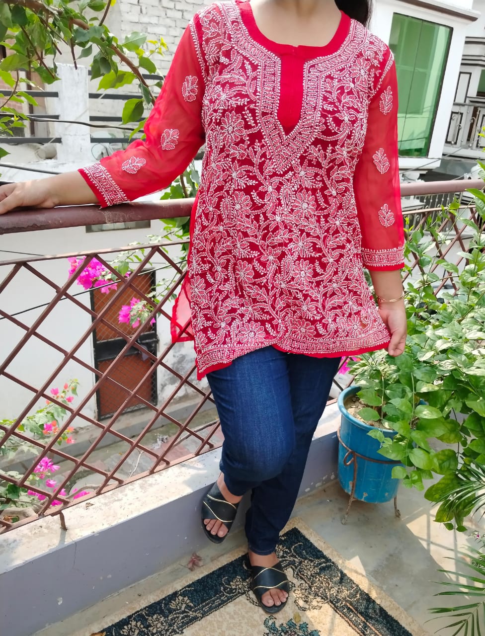 "Handmade Lucknowi Chikanari Kurti – Elegant Cotton Embroidery Top"