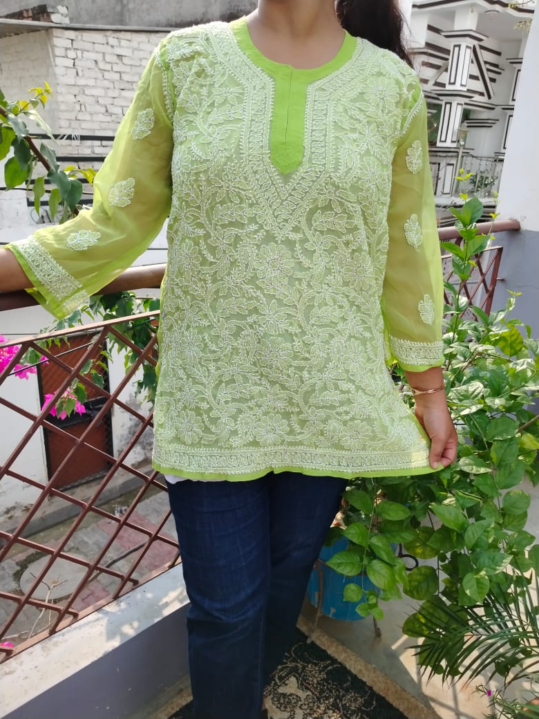 "Handmade Lucknowi Chikanari Kurti – Elegant Cotton Embroidery Top"