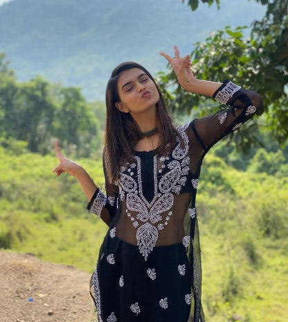 Chikankari Kurti | Pretty Gala Booti Chikankari Kurti.