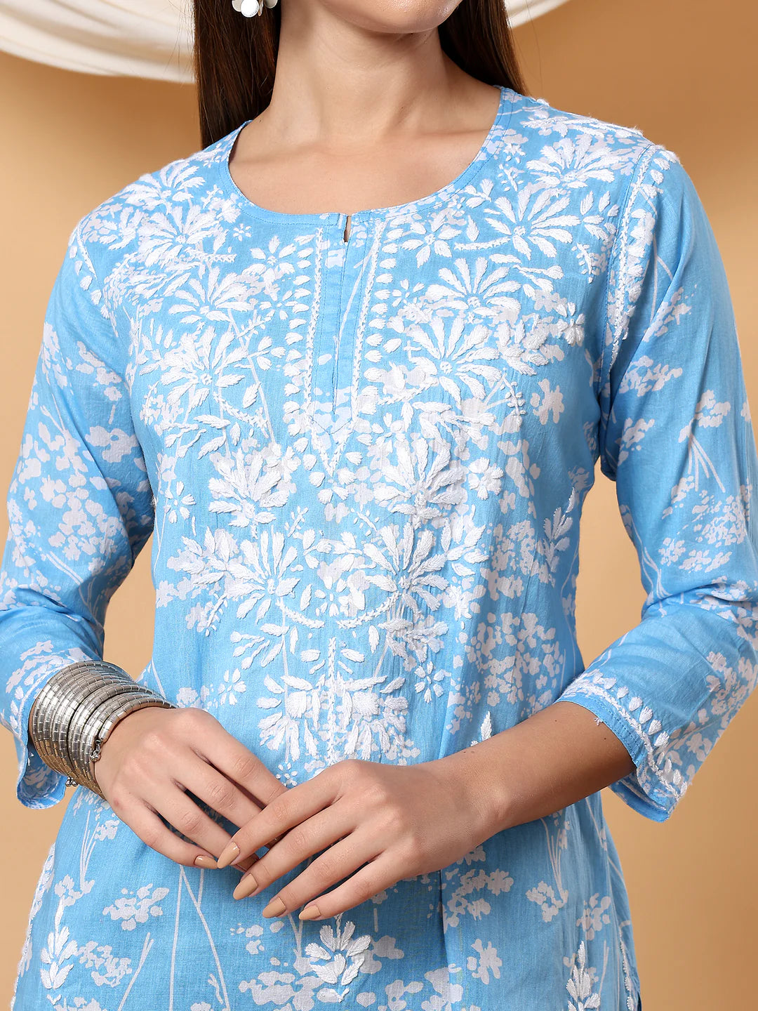 Beautiful Mulmul Cotton Chikankari Kurti